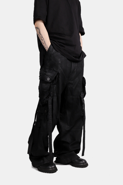 JULIUS_7879PAM3-C / Coated Gasmask Cargo Pants - IMMENSE.TW